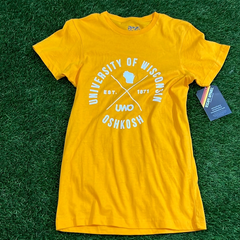 Uscape Apparel - UW Oshkosh Tshirt